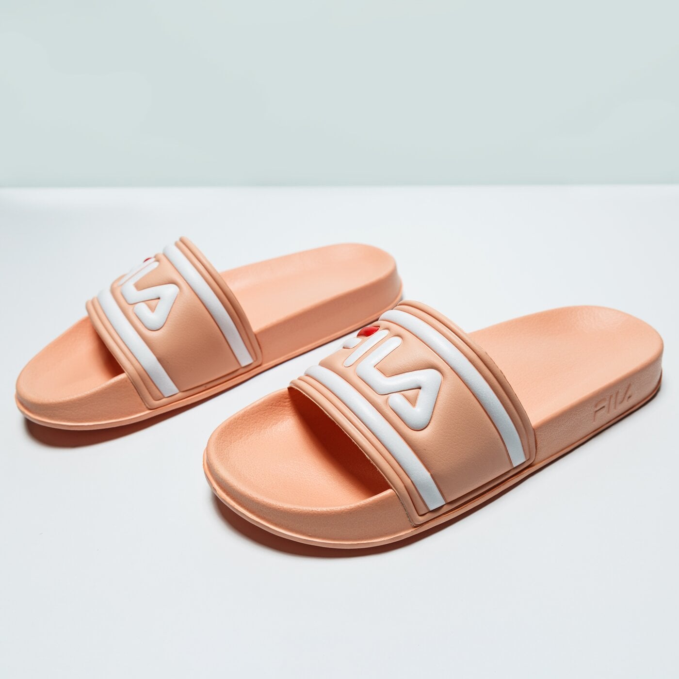 Дамски чехли и сандали FILA MORRO BAY SLIPPER WMN 101034071b цвят оранжев