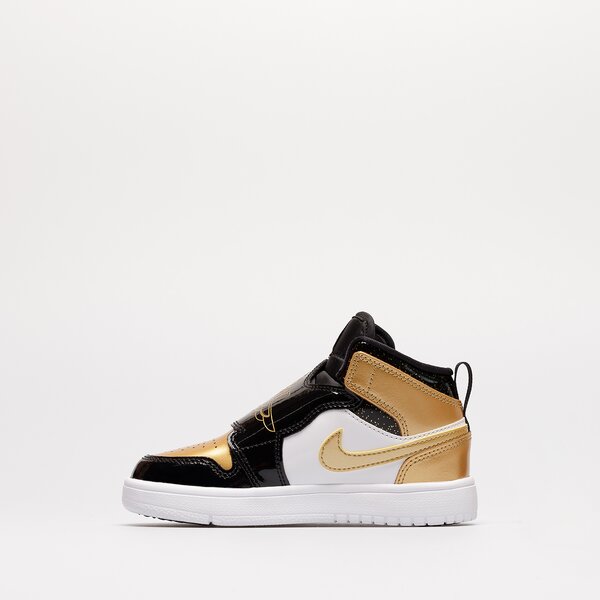 Детски маратонки SKY JORDAN 1 SE CBR BP  dv6069-071 цвят черен