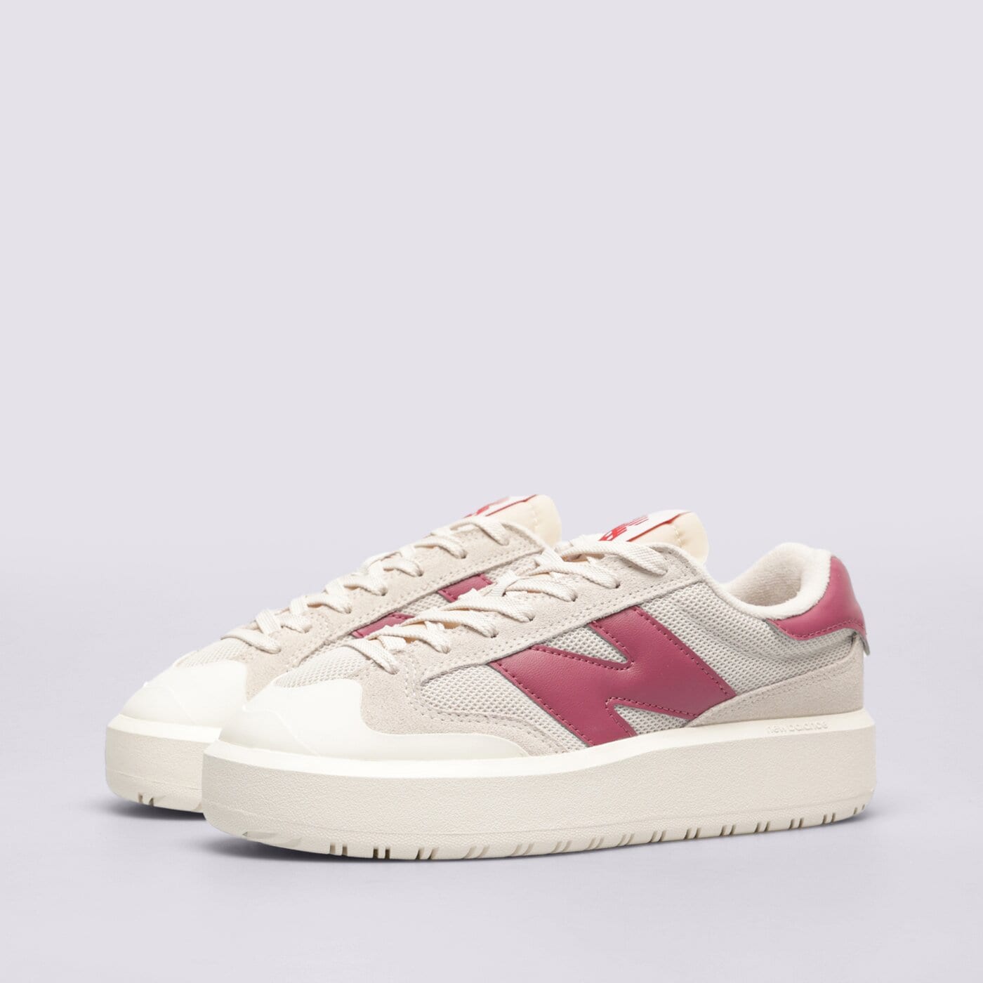 Дамски маратонки NEW BALANCE CT302  ct302rp цвят кремав