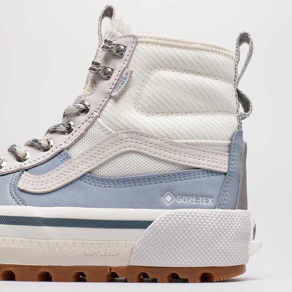 Дамски маратонки VANS UA SK8-HI GORE-TEX MTE-3 vn0a5i11fs81 цвят бежов