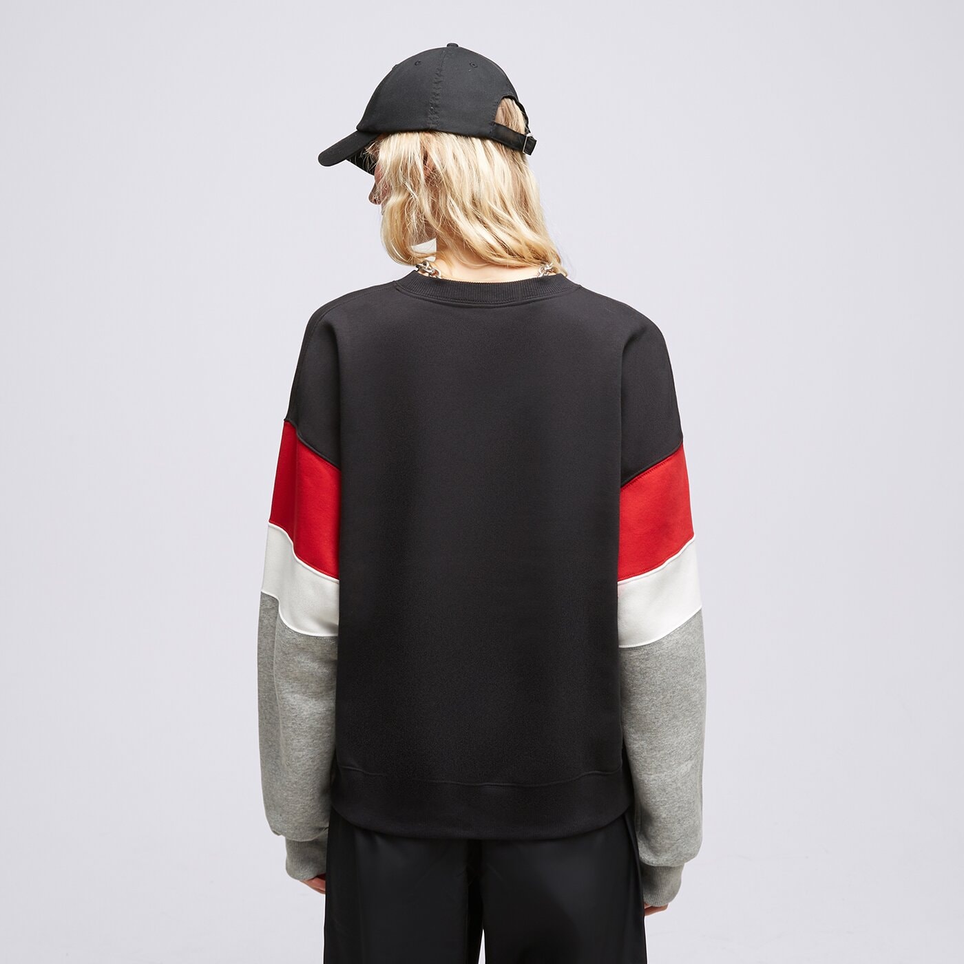 Дамски суичър JORDAN СУИТЧЪР W J BRKLN C&S CREW fb5174-010 цвят черен