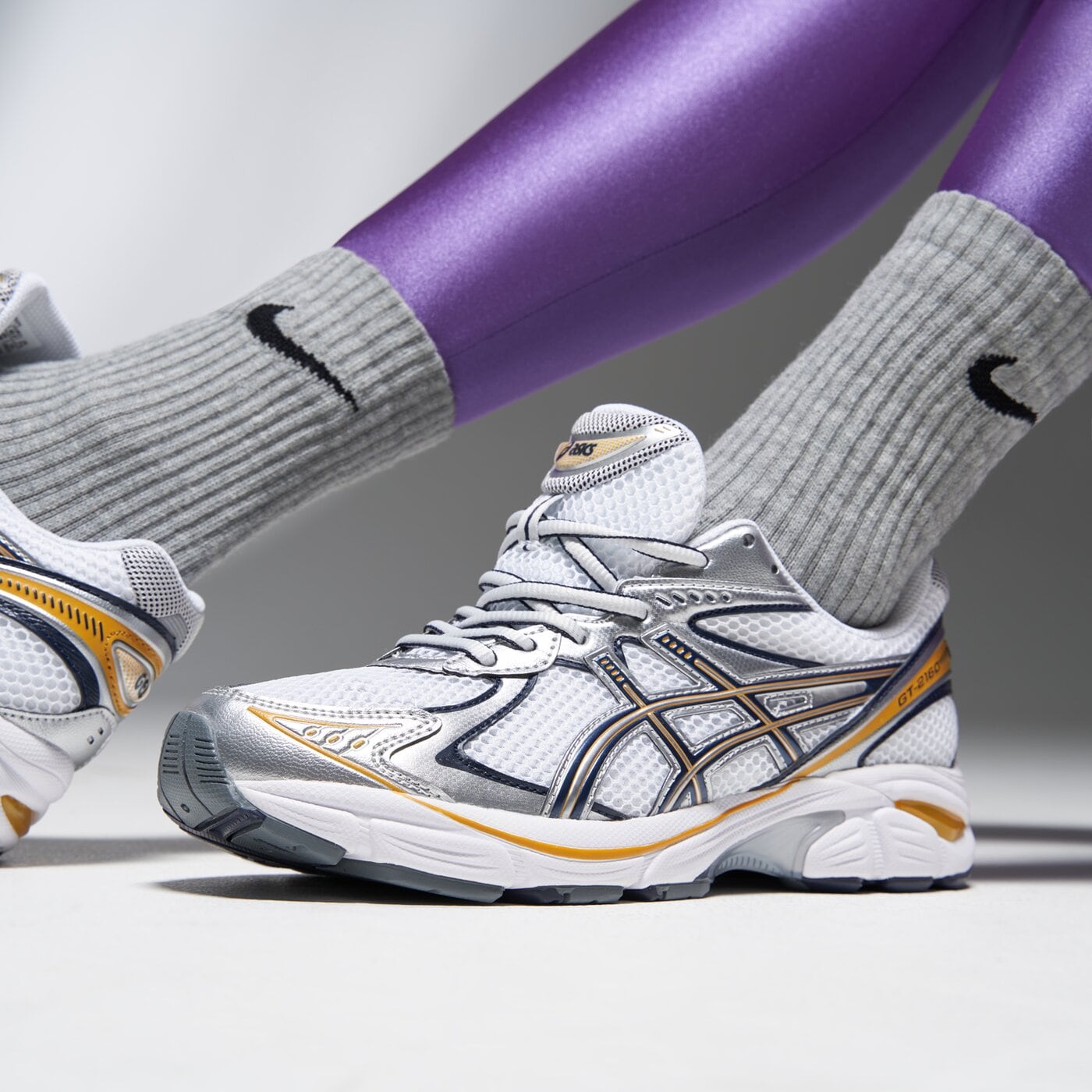 Дамски маратонки ASICS GT-2160 1203a275-102 цвят бял