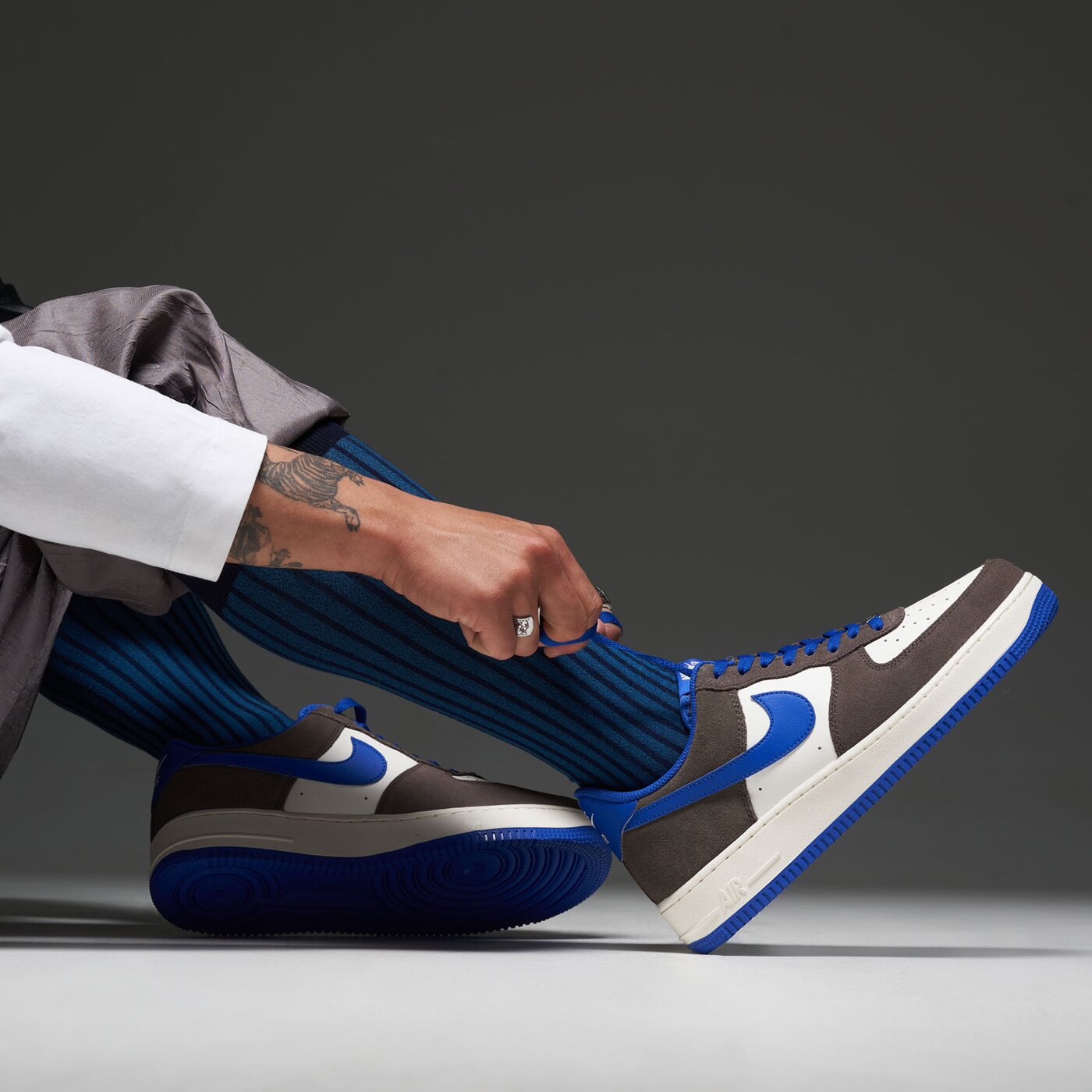 Мъжки маратонки NIKE AIR FORCE 1 '07 LV8 fq8714-200 цвят сив