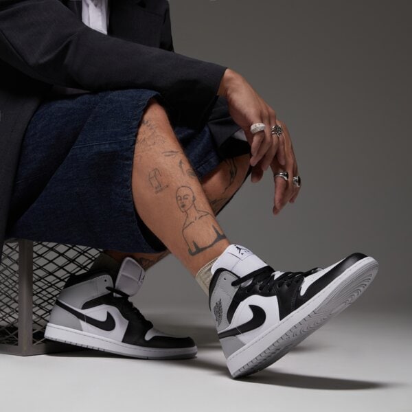 Мъжки маратонки AIR JORDAN 1 MID  dq8426-101 цвят черен