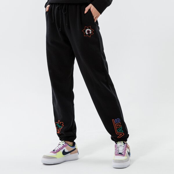 Дамски панталони VANS ПАНТАЛОНИ WM CULTIVATE CARE SWEATPANT vn0a5lk3blk1 цвят черен