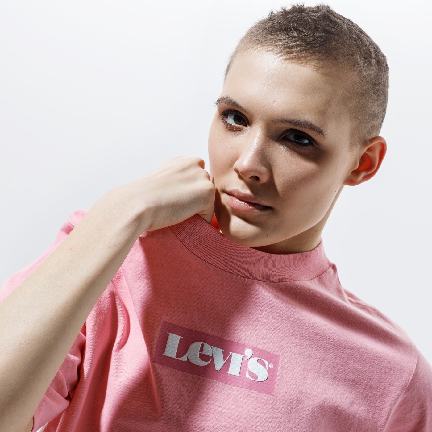 Дамска тениска LEVI'S ТЕНИСКА HEAVYWEIGHT RIGHT ON TEE 18392-0003 цвят розов