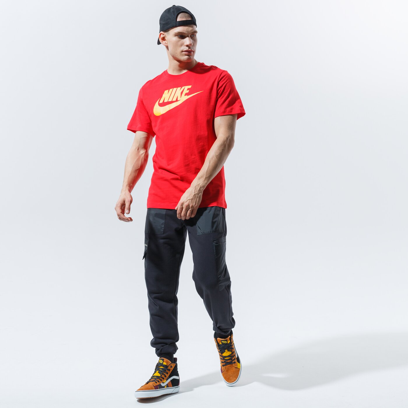 Мъжки панталони VANS ПАНТАЛОНИ 66 SUPPLY FLEECE PANT vn0a4ts5blk1 цвят черен