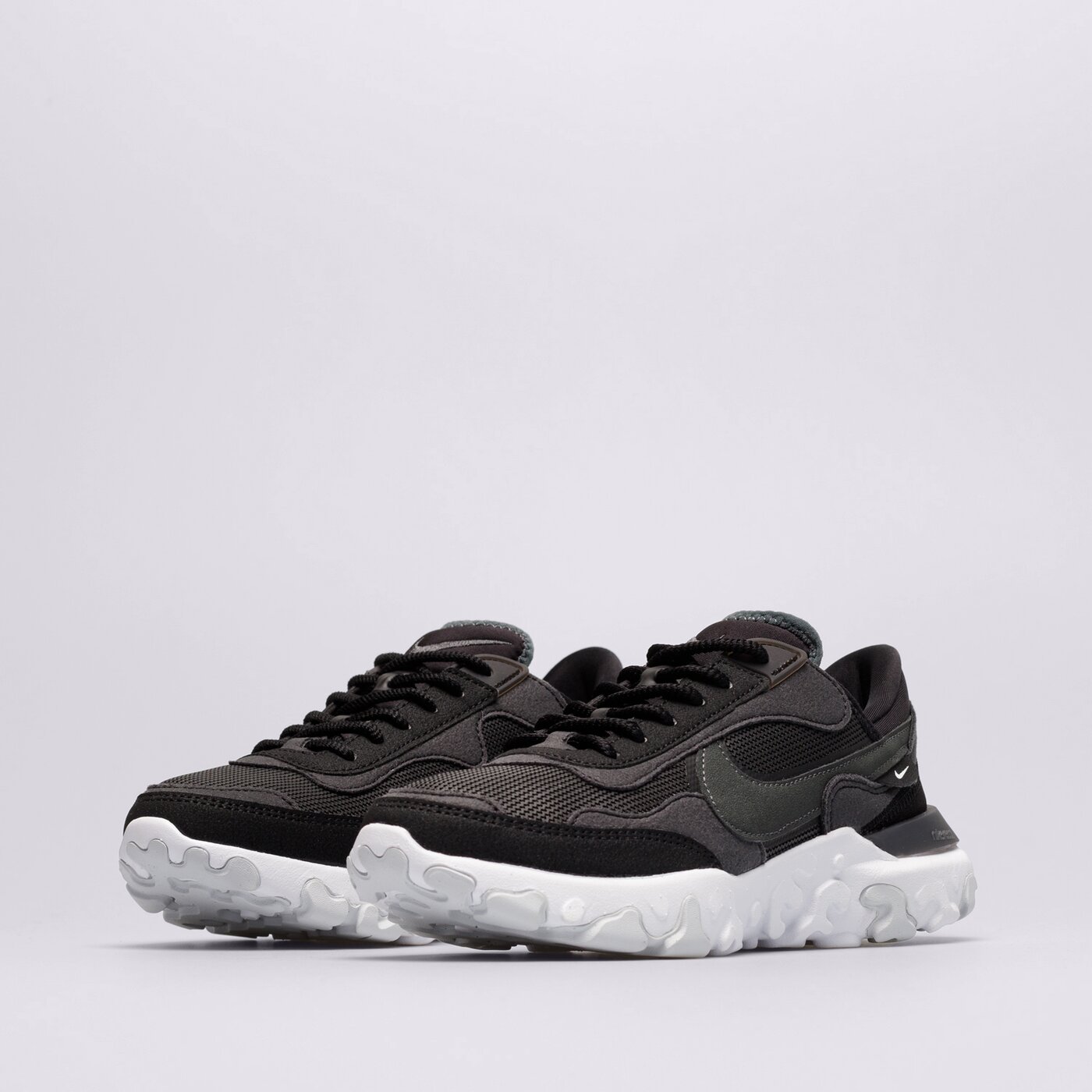 Дамски маратонки NIKE REACT R3 VISION  dq5188-001 цвят бял