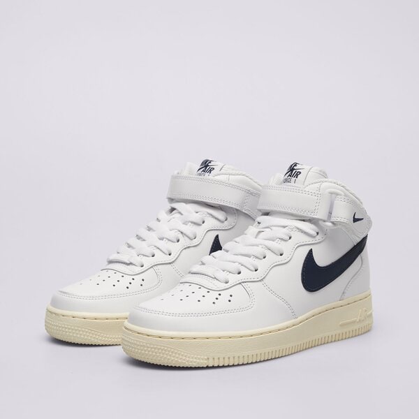 Дамски маратонки NIKE AIR FORCE 1 '07 MID  dd9625-105 цвят бял