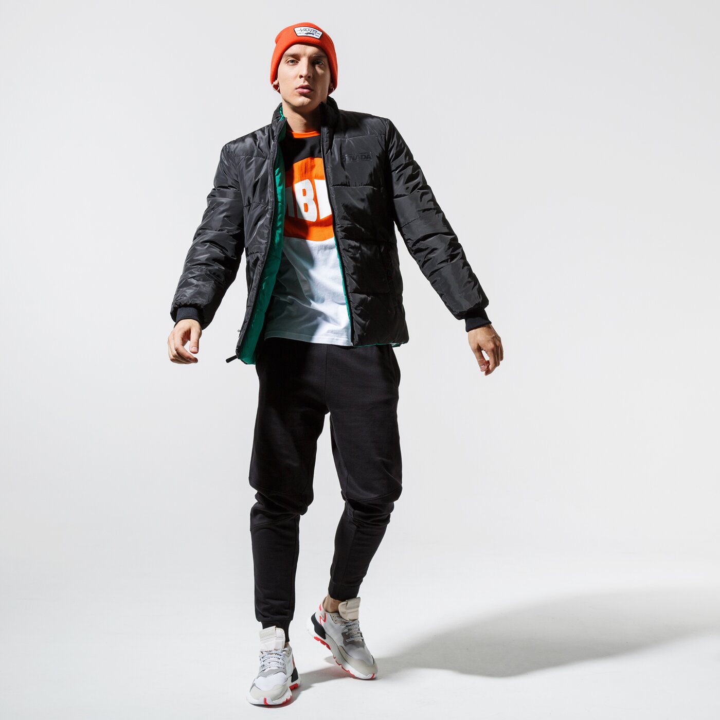 Мъжко зимно яке CONFRONT ЯКЕ ЗИМНО REVERS GRN JKT cf39kum33002 цвят черен