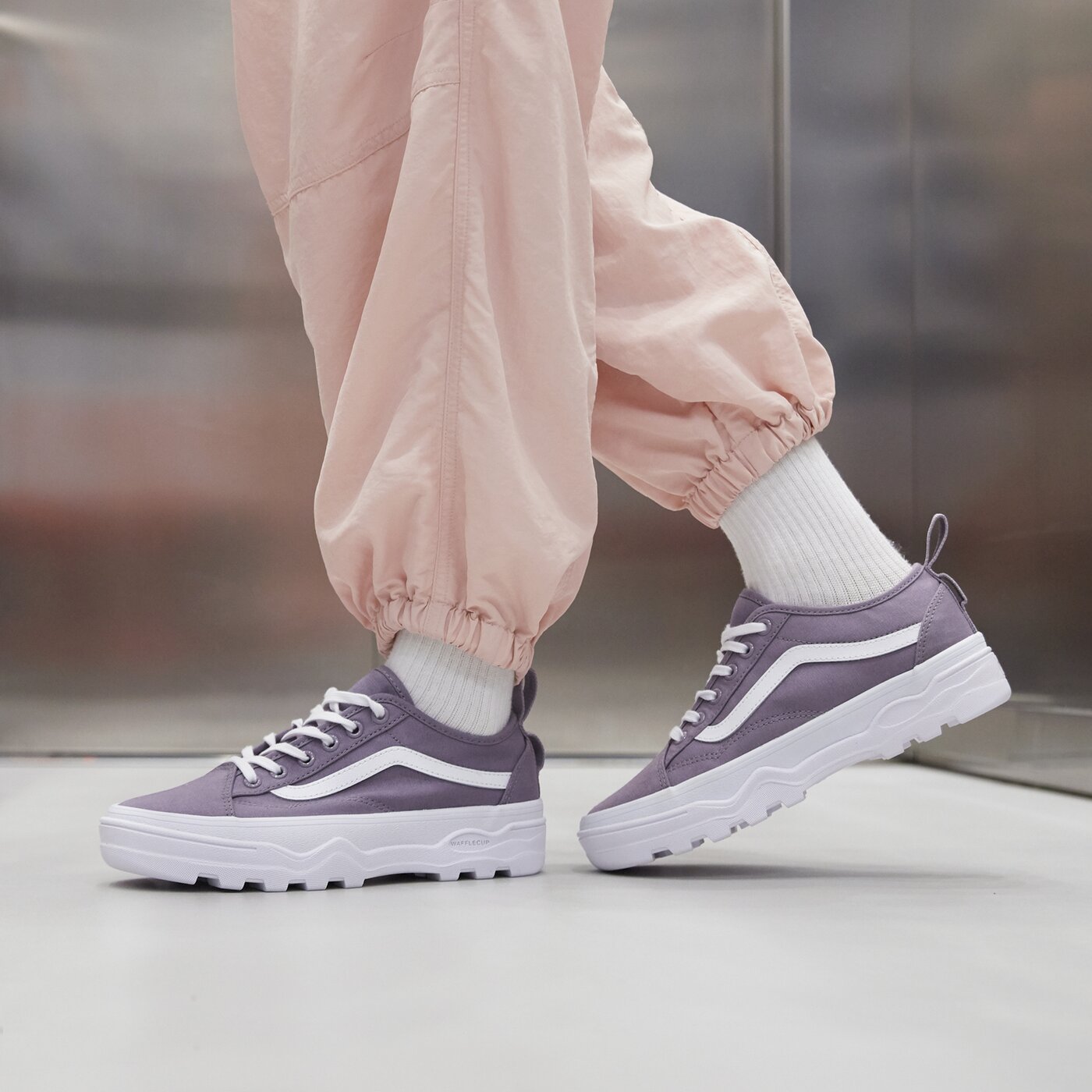 Дамски маратонки VANS UA SENTRY OLD SKOOL WC vn0a5kr3nke1 цвят виолетов