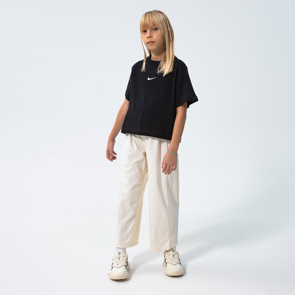 Детска тениска NIKE ТЕНИСКА SPORTSWEAR GIRL dh5750-010 цвят черен