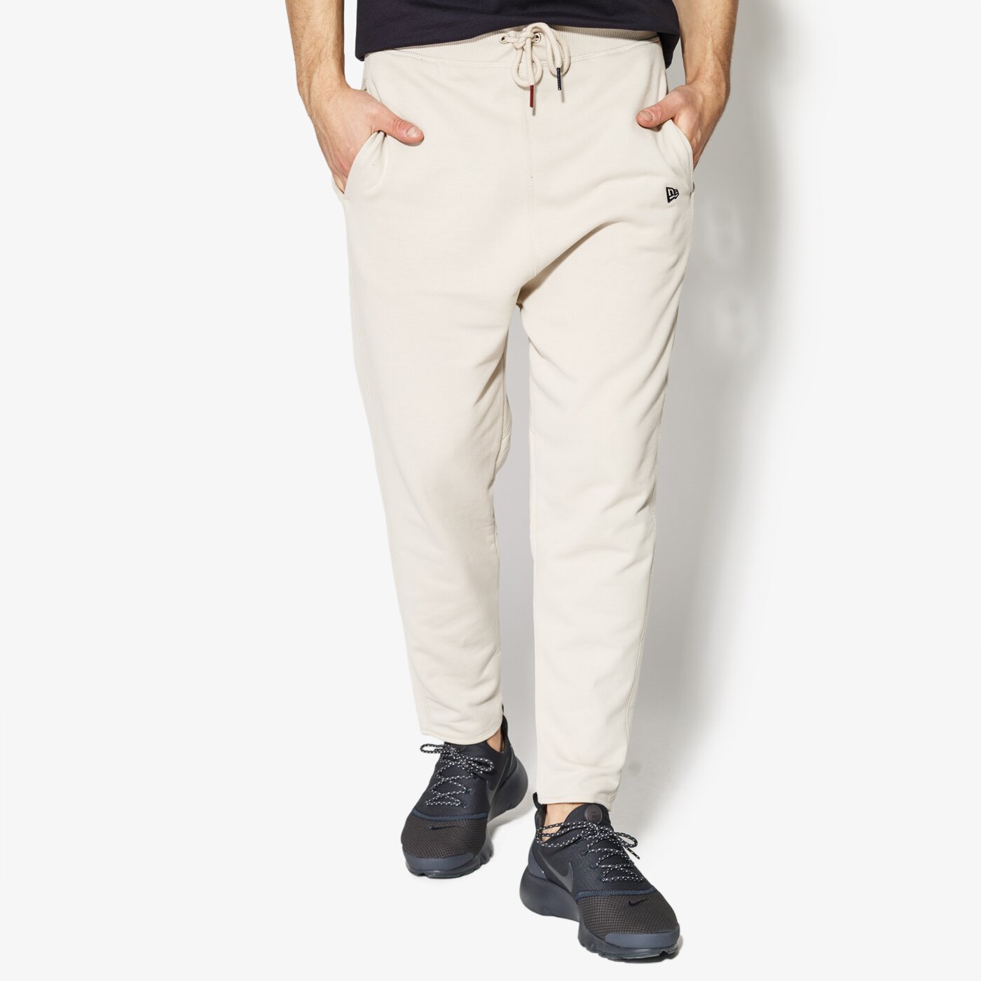 Мъжки панталони NEW ERA ПАНТАЛОНИ WORLD HOOD JOGGER NEW ERA STONE 11517690 цвят бежов