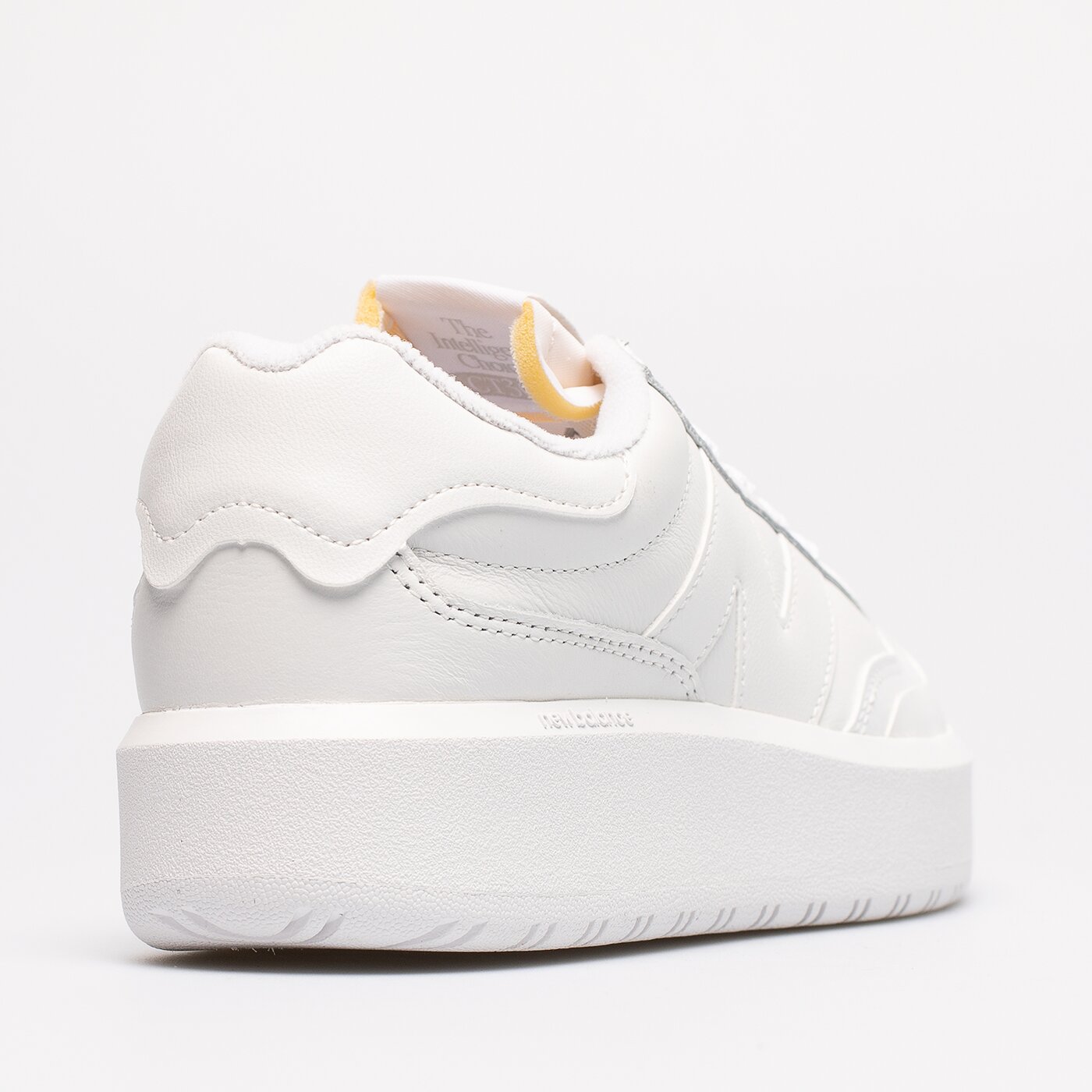 Дамски маратонки NEW BALANCE CT302  ct302la цвят бял