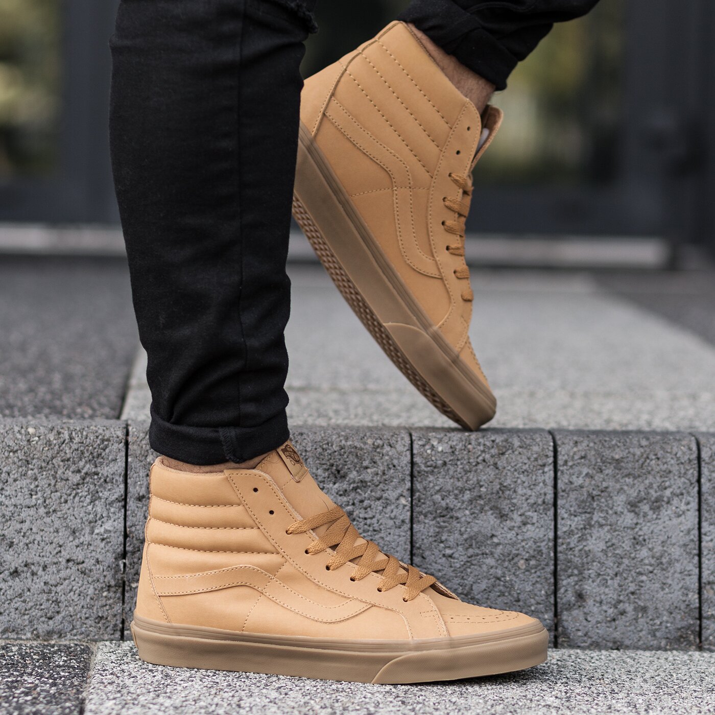 Мъжки маратонки VANS UA SK8-HI REISSUE va2xsbots цвят кафяв