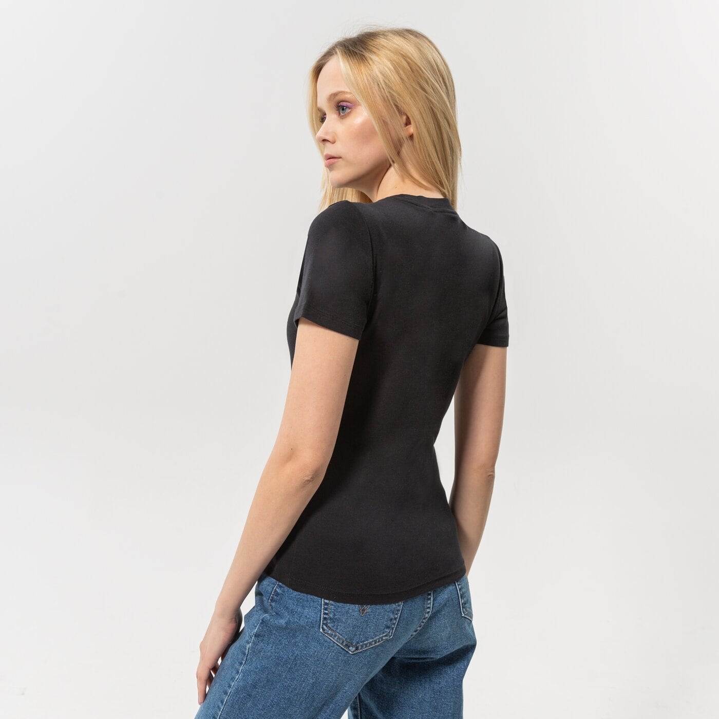 Дамска тениска LEVI'S ТЕНИСКА SS RIB BABY TEE 37697-0001 цвят черен