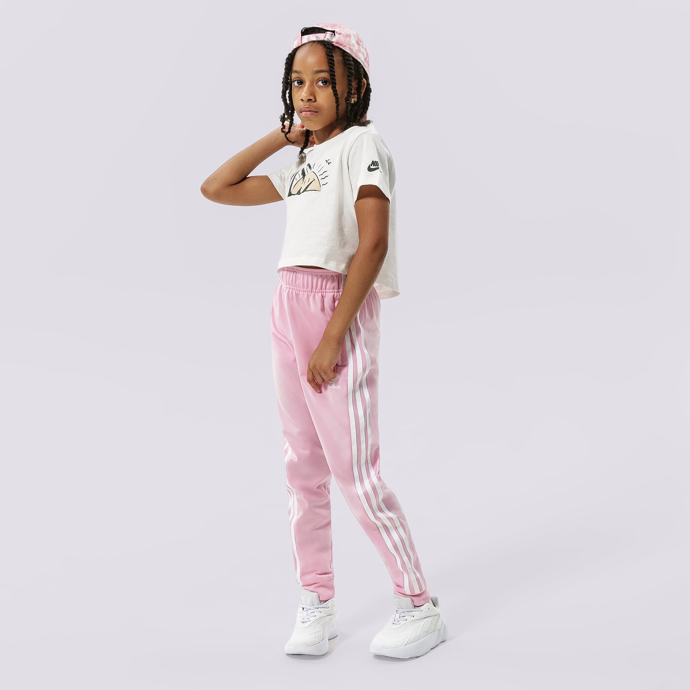 Детски панталони ADIDAS ПАНТАЛОНИ SST TRACK PANTS GIRL hd2046 цвят розов