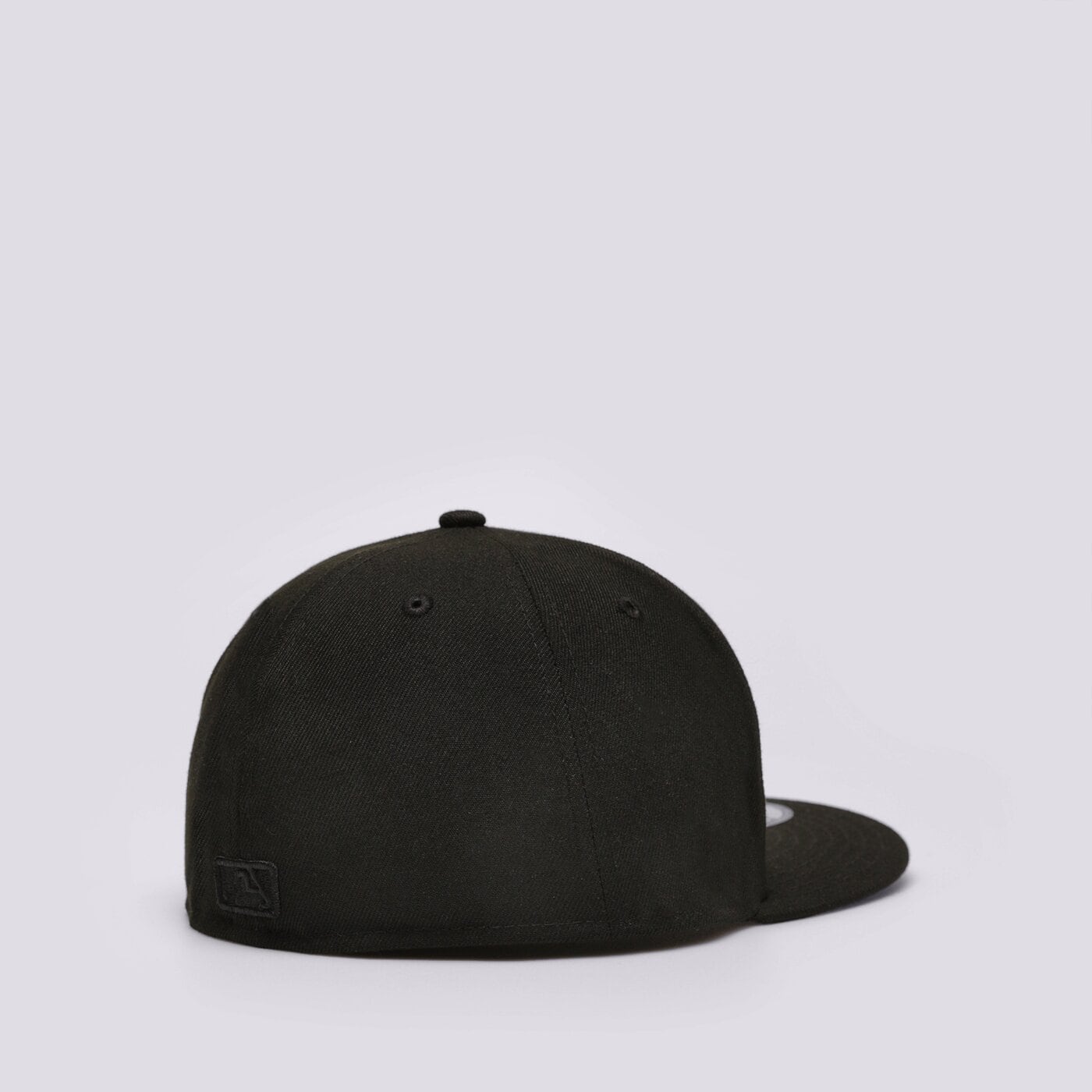Дамска шапка с козирка NEW ERA ШАПКА BLACK ON BLACK NY YANKEES 10000103 цвят черен