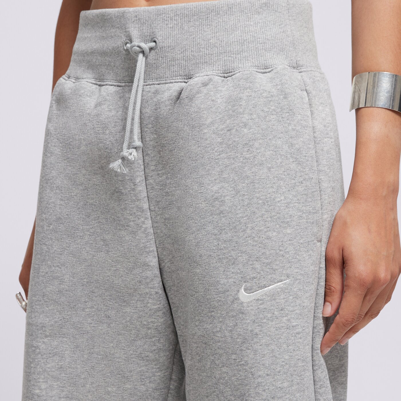Дамски панталони NIKE ПАНТАЛОНИ W NSW PHNX FLC HR CROP SWTP fb8313-063 цвят сив