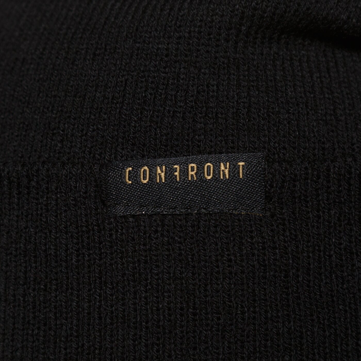 Дамска зимна шапка CONFRONT ЗИМНА ШАПКА YUKON cf321hat90002 цвят черен