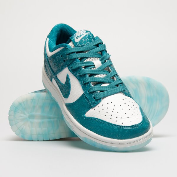 Дамски маратонки NIKE WMNS DUNK LOW dv3029-100 цвят бял