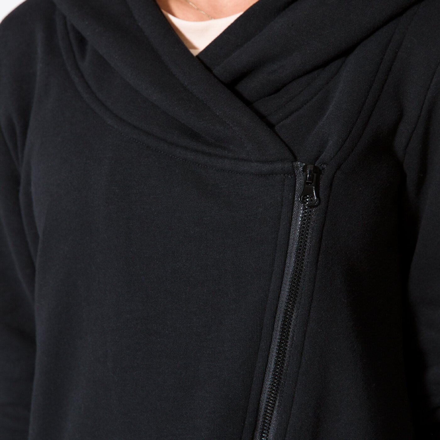 Дамски суичър CONFRONT СУИТЧЪР CAMPA cfv37bld02001 цвят черен