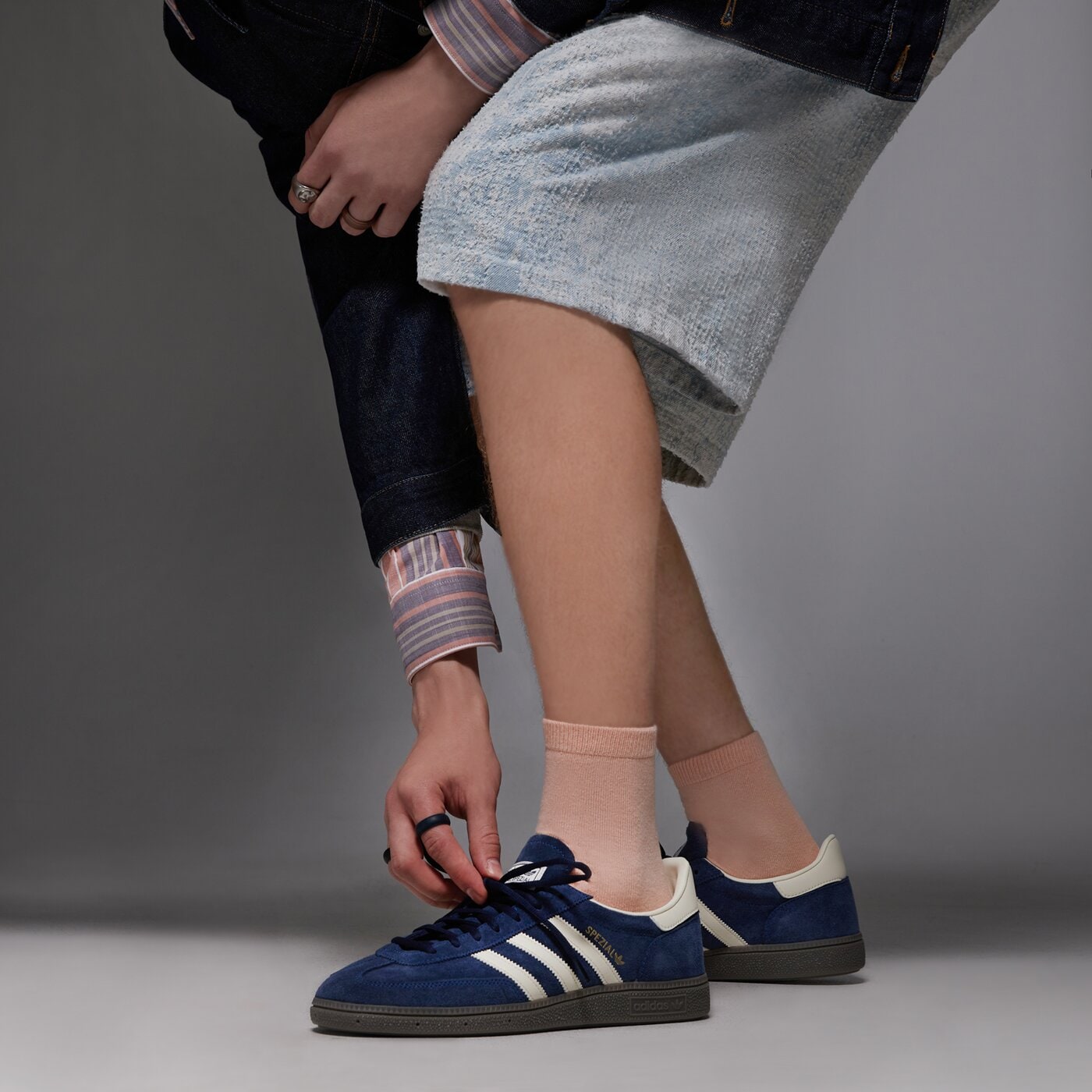 Мъжки маратонки ADIDAS HANDBALL SPEZIAL if7087 цвят тъмносин