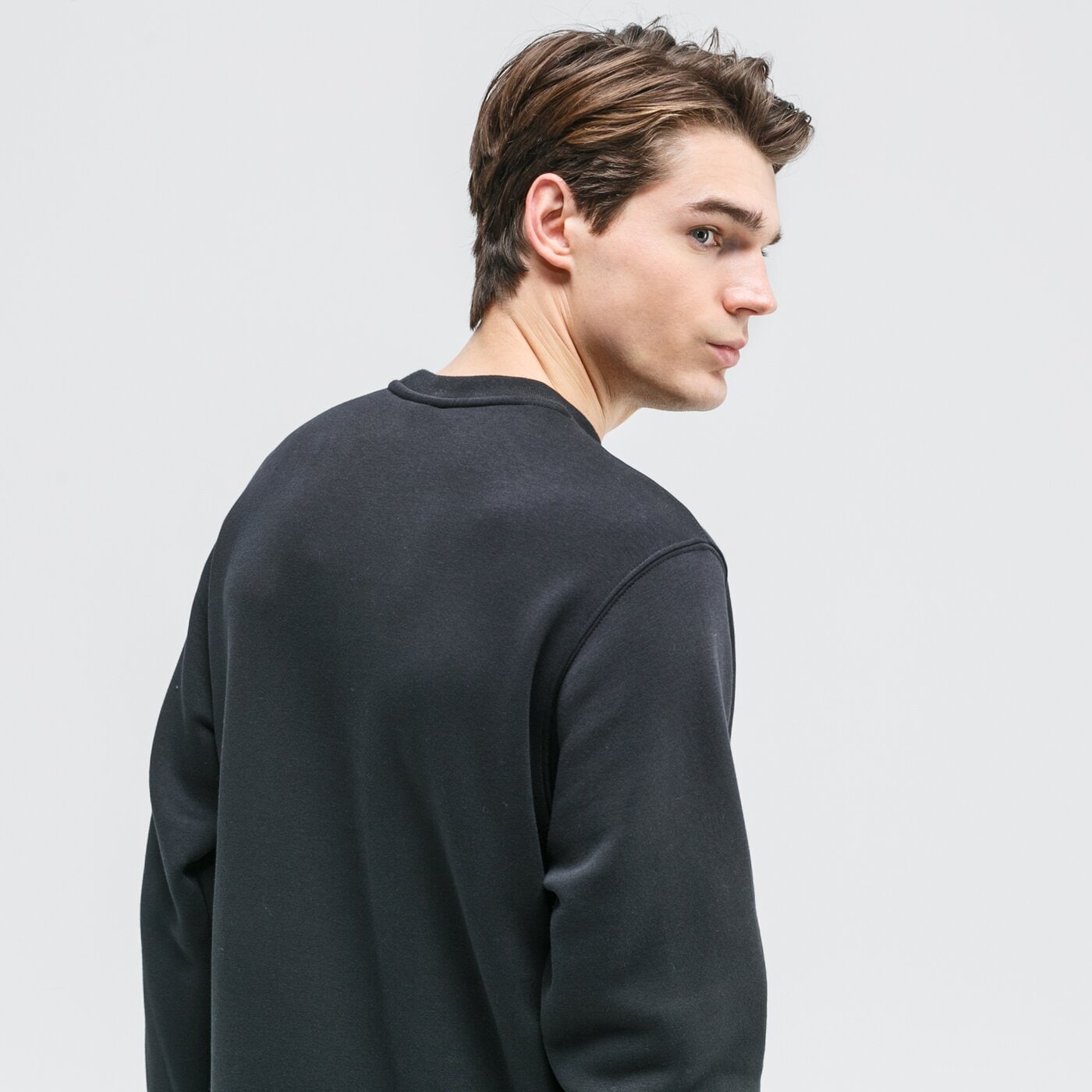 Мъжки суичър NIKE СУИТЧЪР SPORTSWEAR CLUB FLEECE bv2662-010 цвят черен