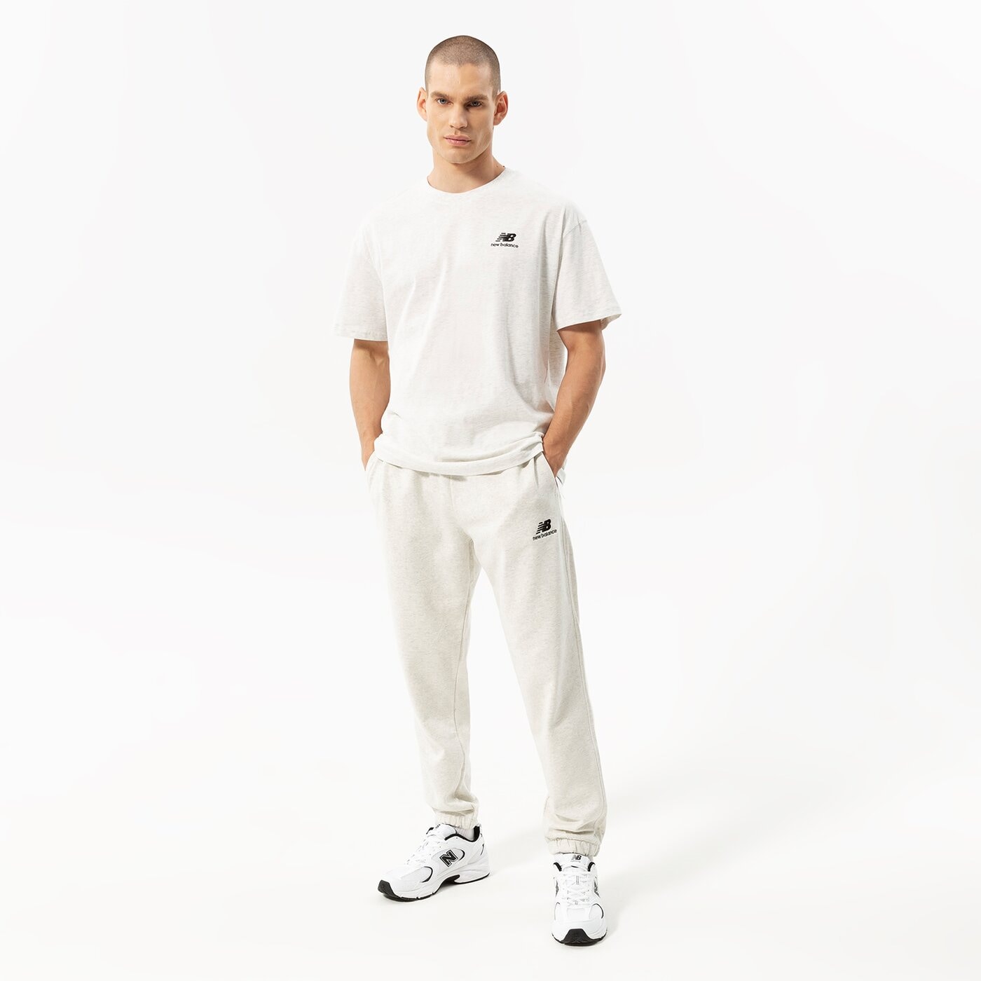 Мъжка тениска NEW BALANCE ТЕНИСКА NB ESSENTIALS UNI-SSENTIALS TEE ut21503sah цвят сив