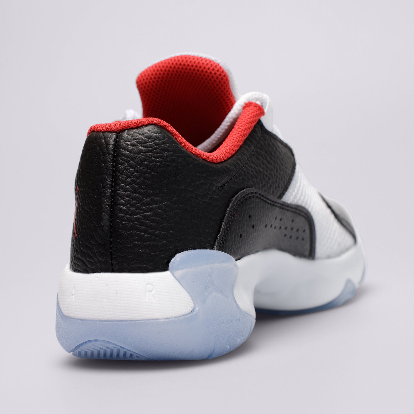 Детски маратонки AIR JORDAN 11 CMFT LOW cz0907-160 цвят черен