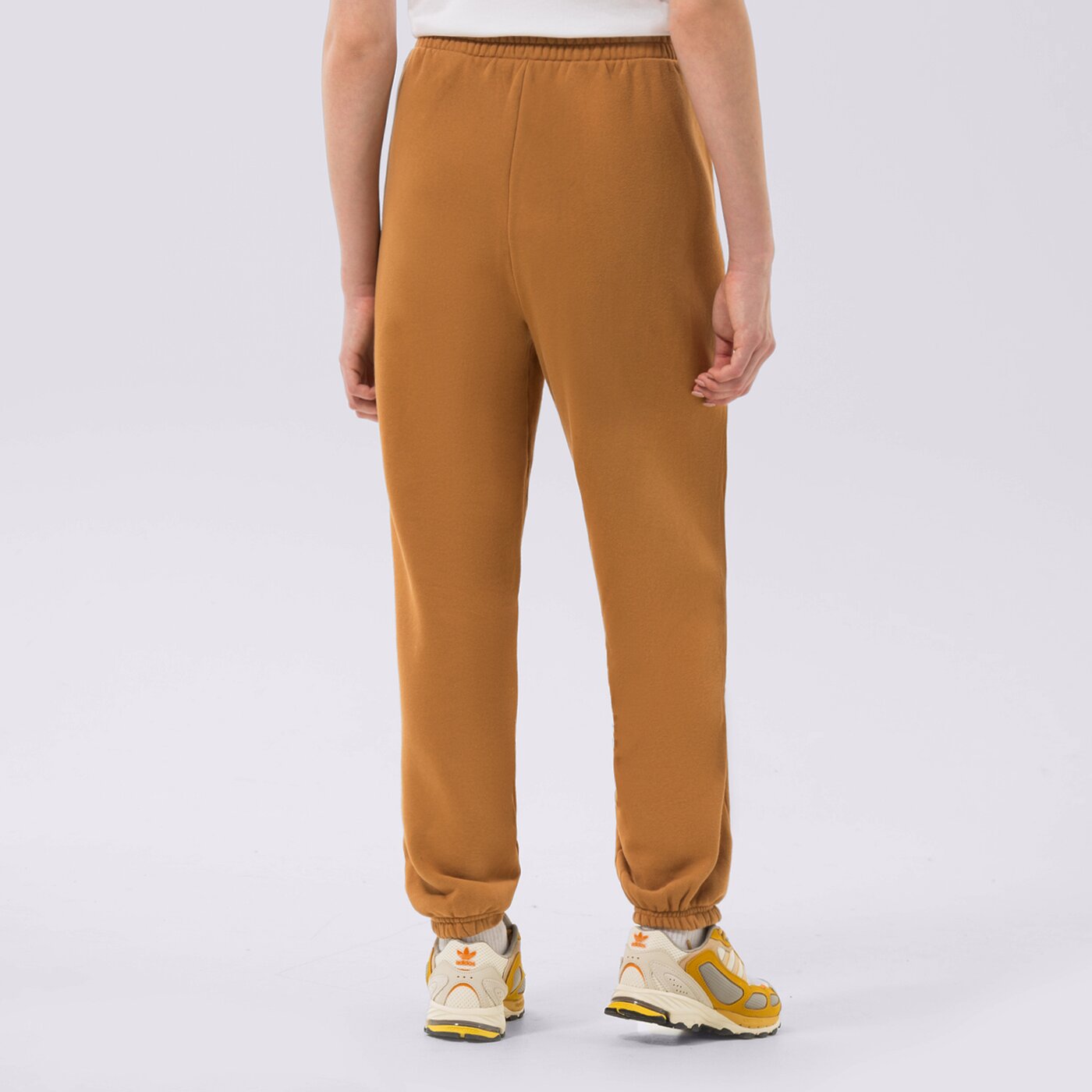 Дамски панталони PUMA ПАНТАЛОНИ PUMA INFUSE SWEATPANTS 535644-74 цвят горчица