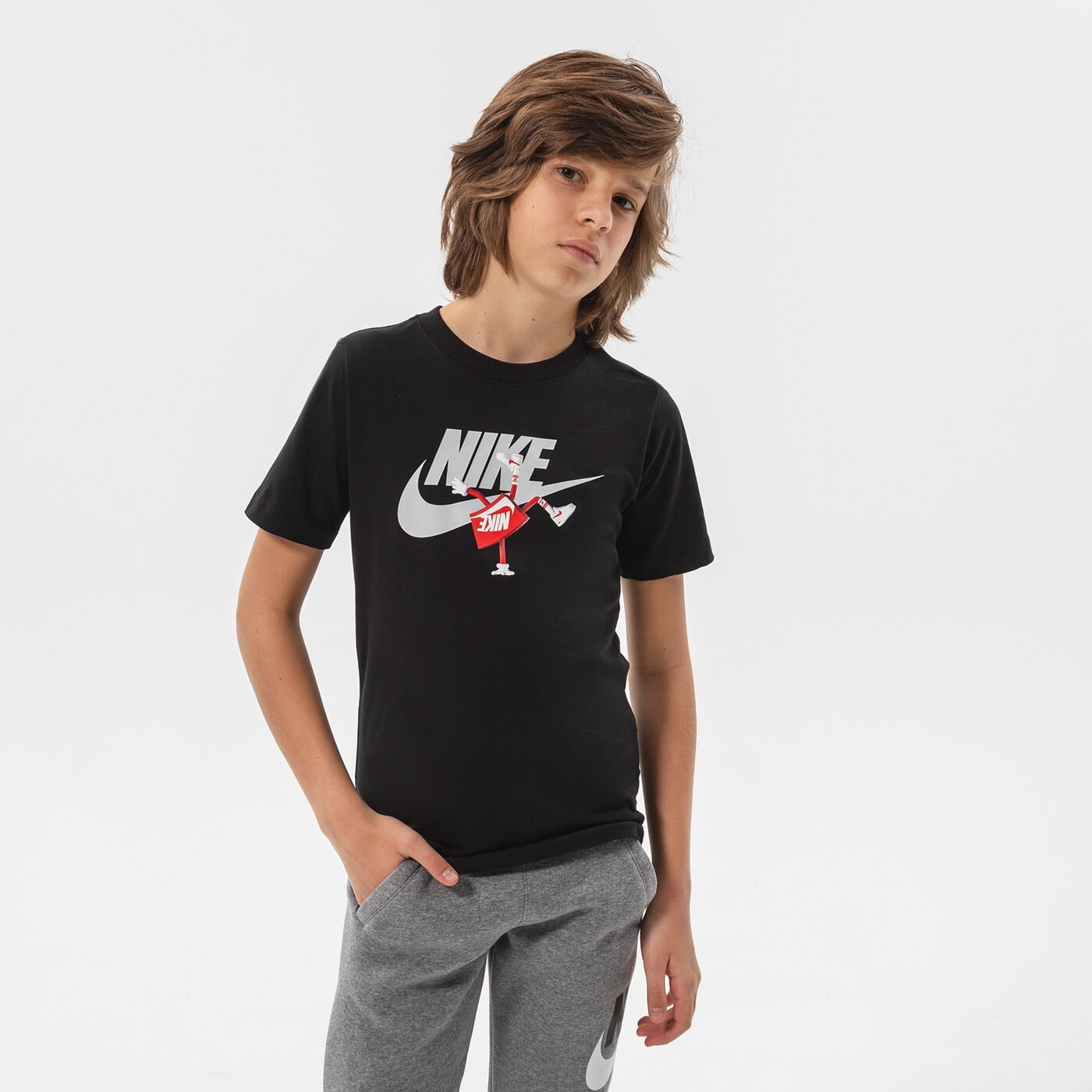 Детска тениска NIKE ТЕНИСКА B NSW TEE FUTURA BOXY SP22 BOY do1806-010 цвят черен