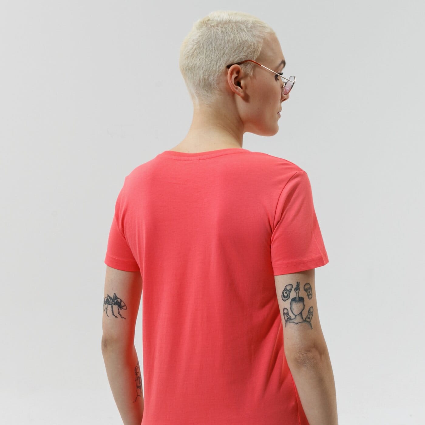 Дамска тениска CHAMPION ТЕНИСКА CREWNECK ТЕНИСКА 114780ps004 цвят коралов