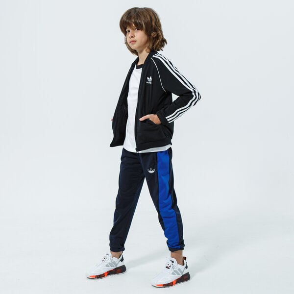 Детски суичър ADIDAS СУИТЧЪР СЪС ЗАКОПЧАВАНЕ SST TRACK ТОП B gn8451 цвят черен