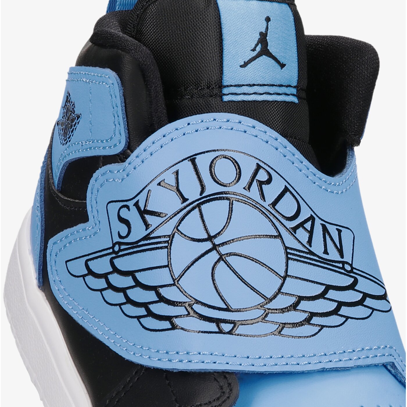 Детски маратонки SKY JORDAN 1  bq7197-041 цвят син