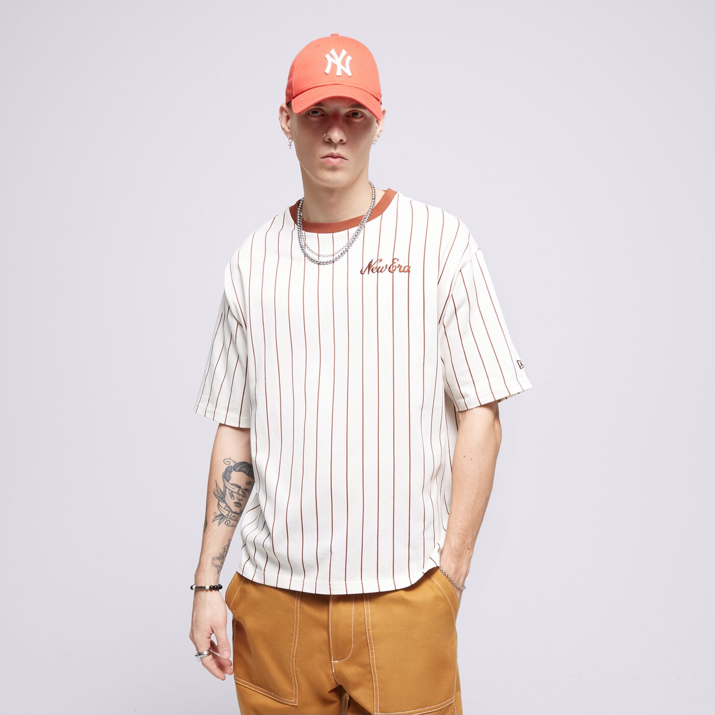 Мъжка тениска NEW ERA ТЕНИСКА NE PINSTRIPE OS 60424405 цвят бежов
