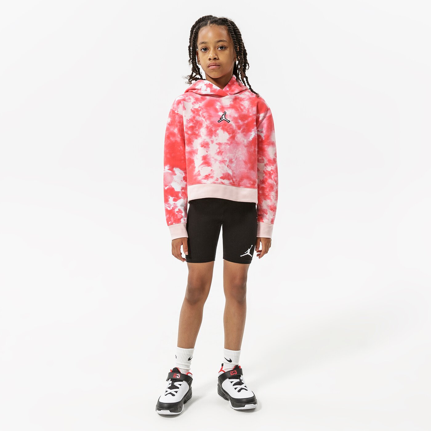 Детски суичър JORDAN СУИТЧЪР С КАЧУЛКА ESSENTIALS SMOKE DYE PO GIRL 45b324-x24 цвят розов