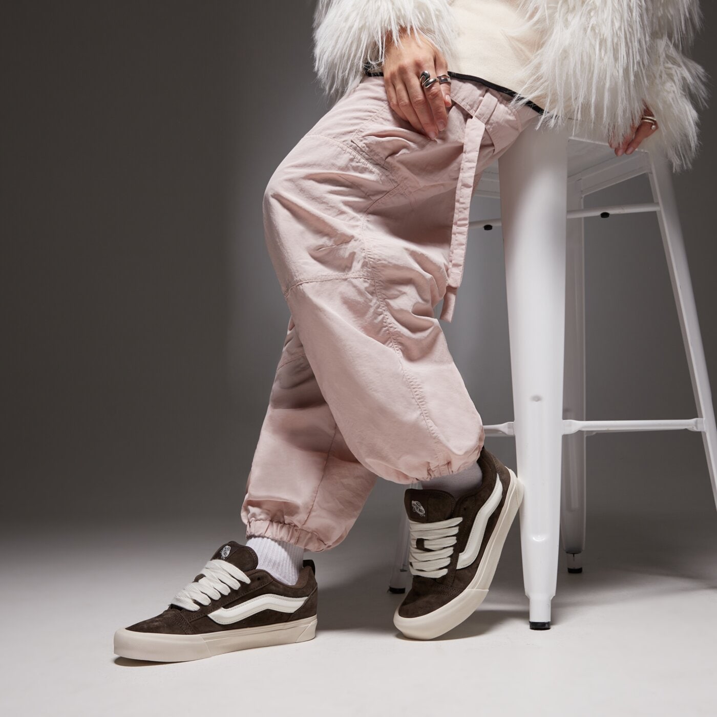 Дамски маратонки VANS KNU SKOOL  vn000d6zemp1 цвят кафяв