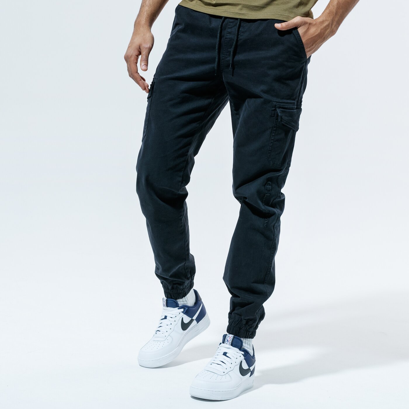 Мъжки панталони CHAMPION ПАНТАЛОНИ ROCHESTER ELASTIC CUFF PANTS 215194kk001 цвят черен