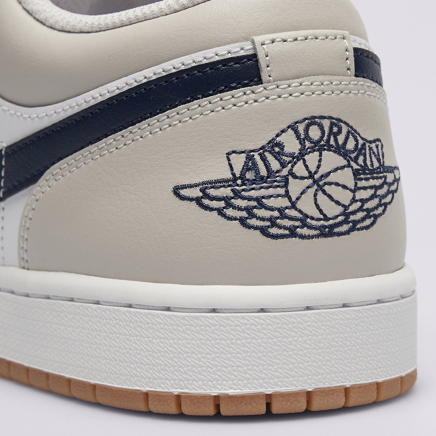 Мъжки маратонки AIR JORDAN 1 LOW  553558-146 цвят бял