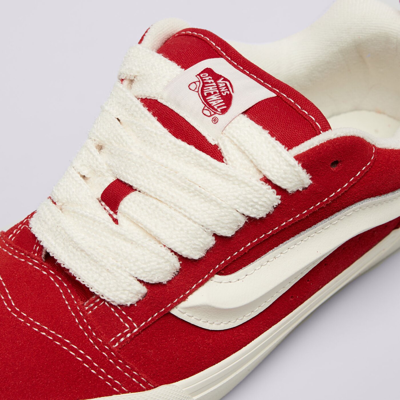 Дамски маратонки VANS KNU SKOOL  vn000d75bop1 цвят червен