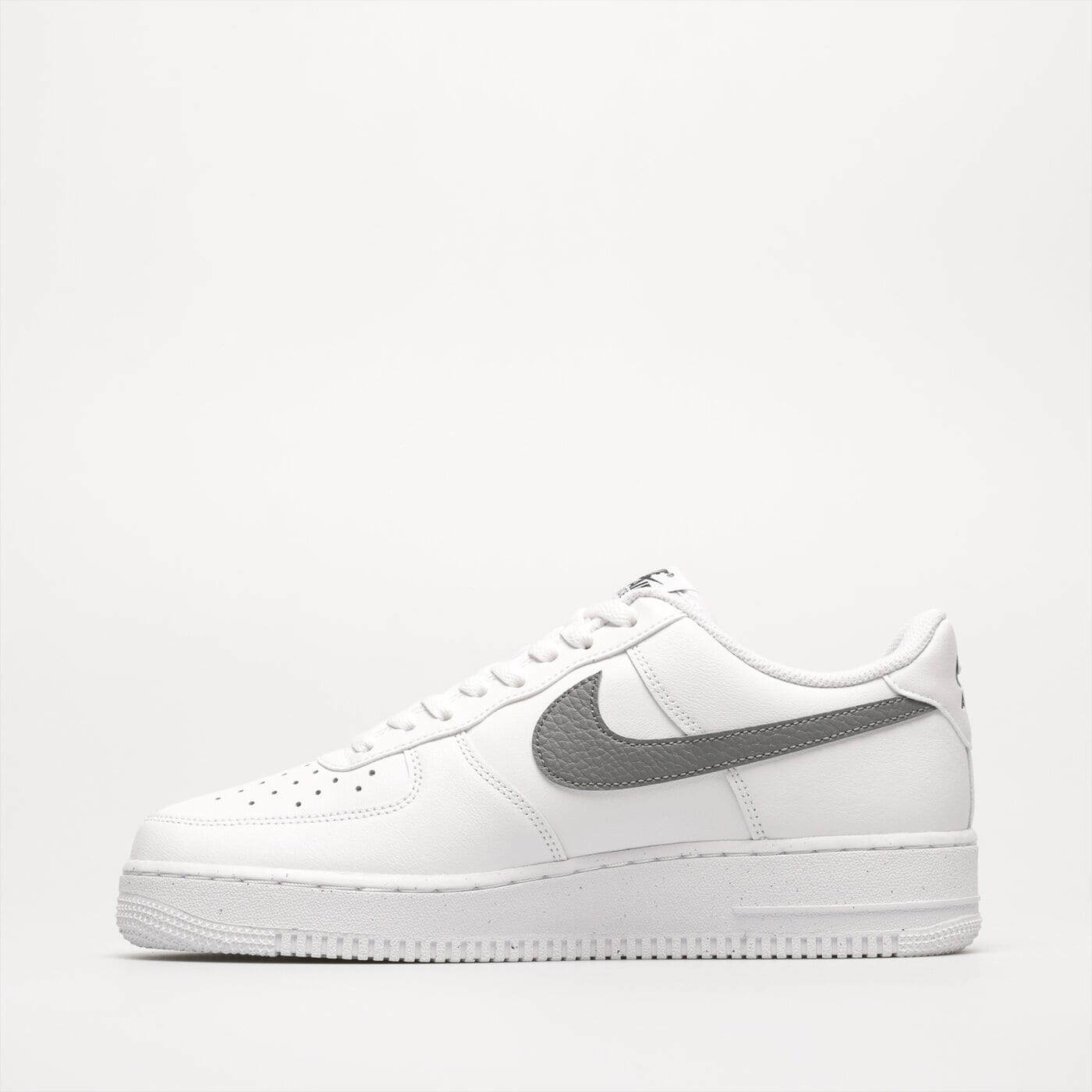 Мъжки маратонки NIKE AIR FORCE 1 '07  fd0660-100 цвят бял