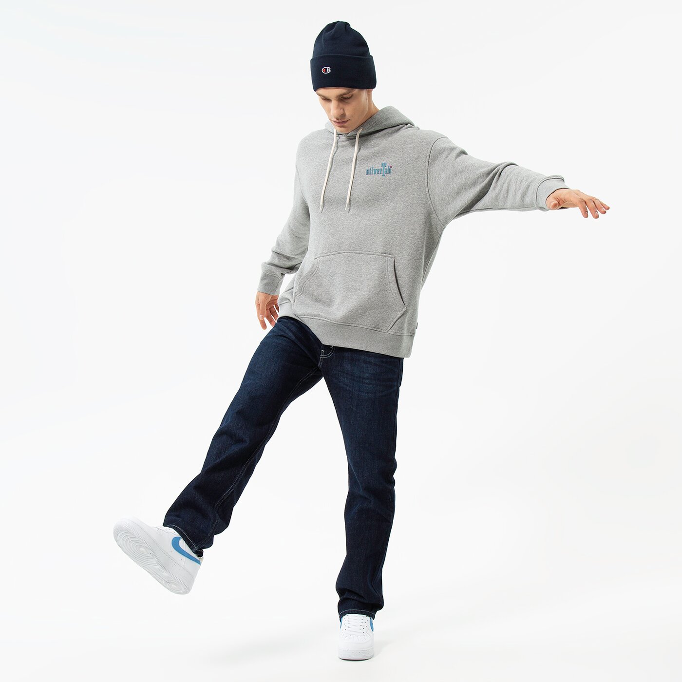 Мъжки суичър LEVI'S СУИТЧЪР С КАЧУЛКА RELAXED GRAPHIC PO 38479-0138 цвят сив