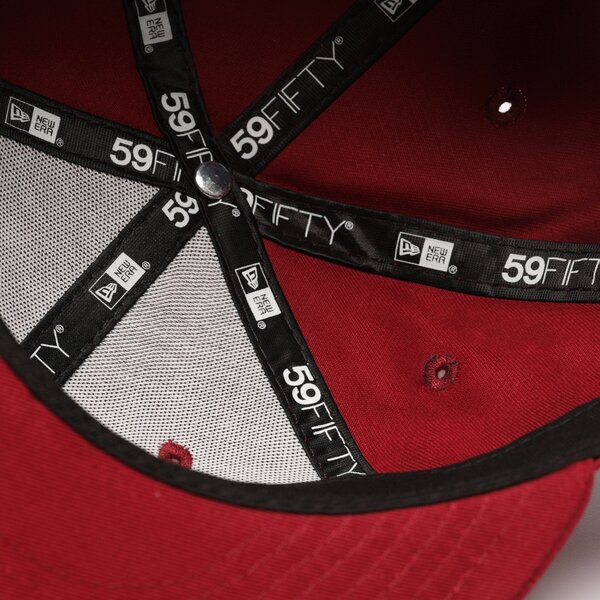 Мъжка шапка с козирка NEW ERA ШАПКА LE 5950 WHITE SOX CHICAGO WHITE SOX 60364430 цвят бордо