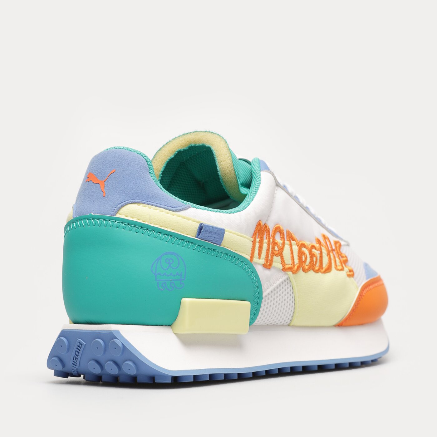 Мъжки маратонки PUMA FUTURE RIDER MR D 375790-01 цвят бял