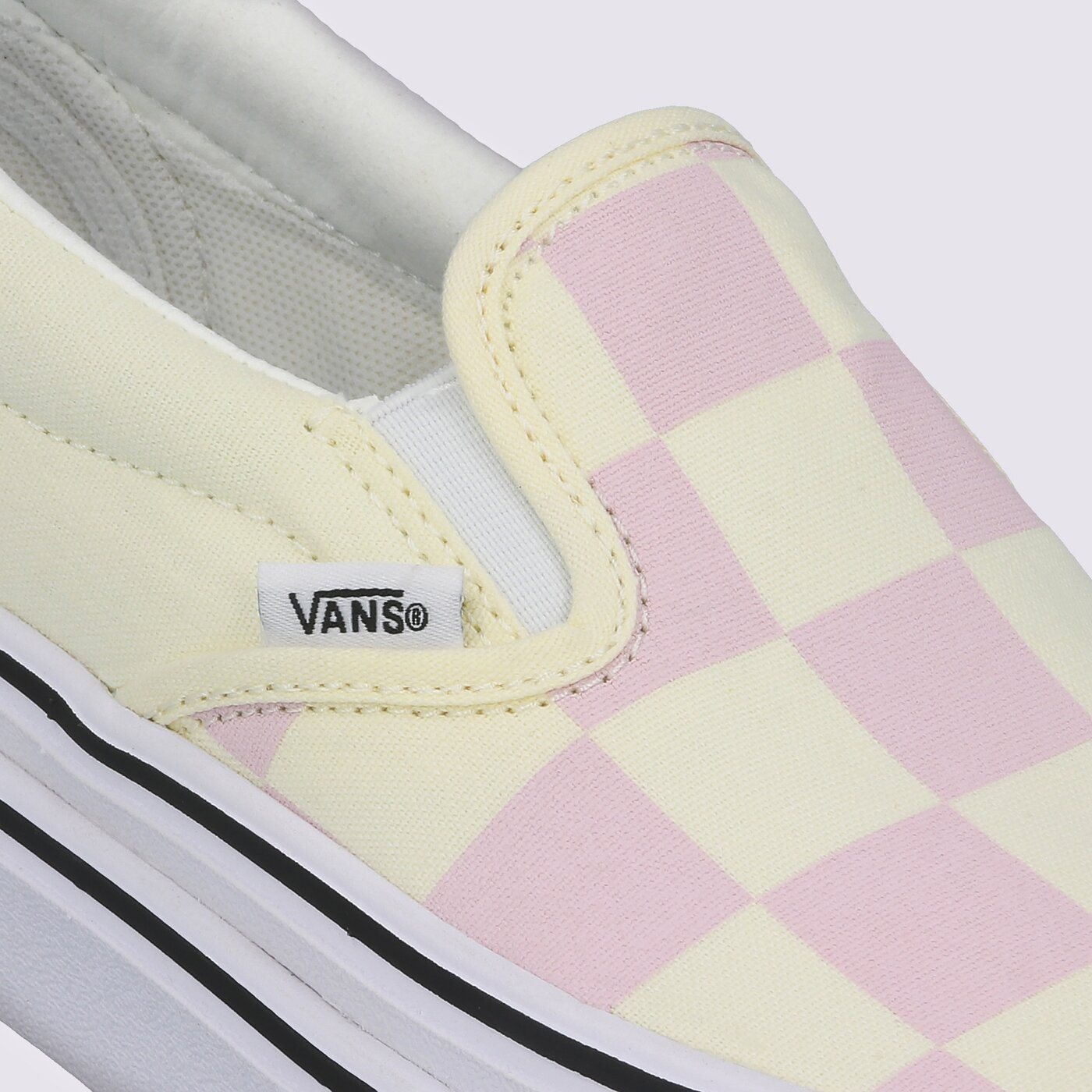 Дамски маратонки VANS UA SUPER COMFYCUSH SLIP-ON vn0a4u1fxt51 цвят бял