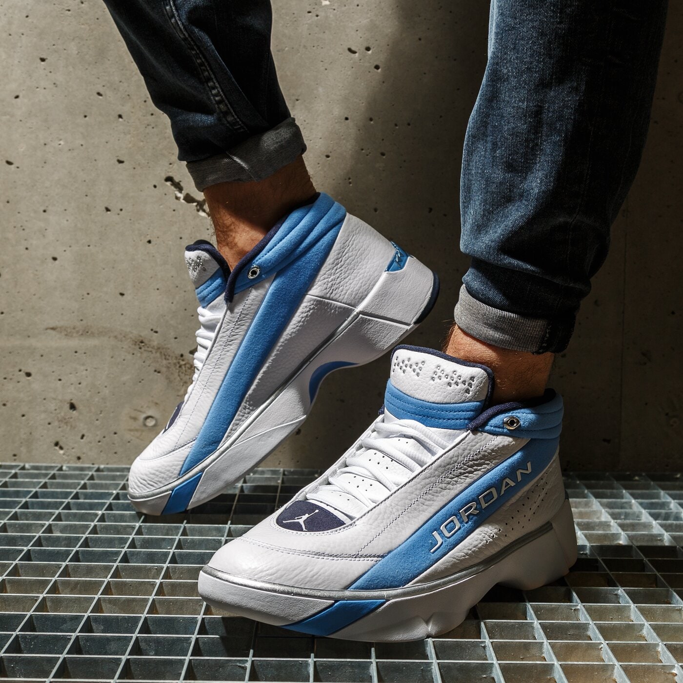 Мъжки маратонки JORDAN TEAM SHOWCASE cd4150-104 цвят бял