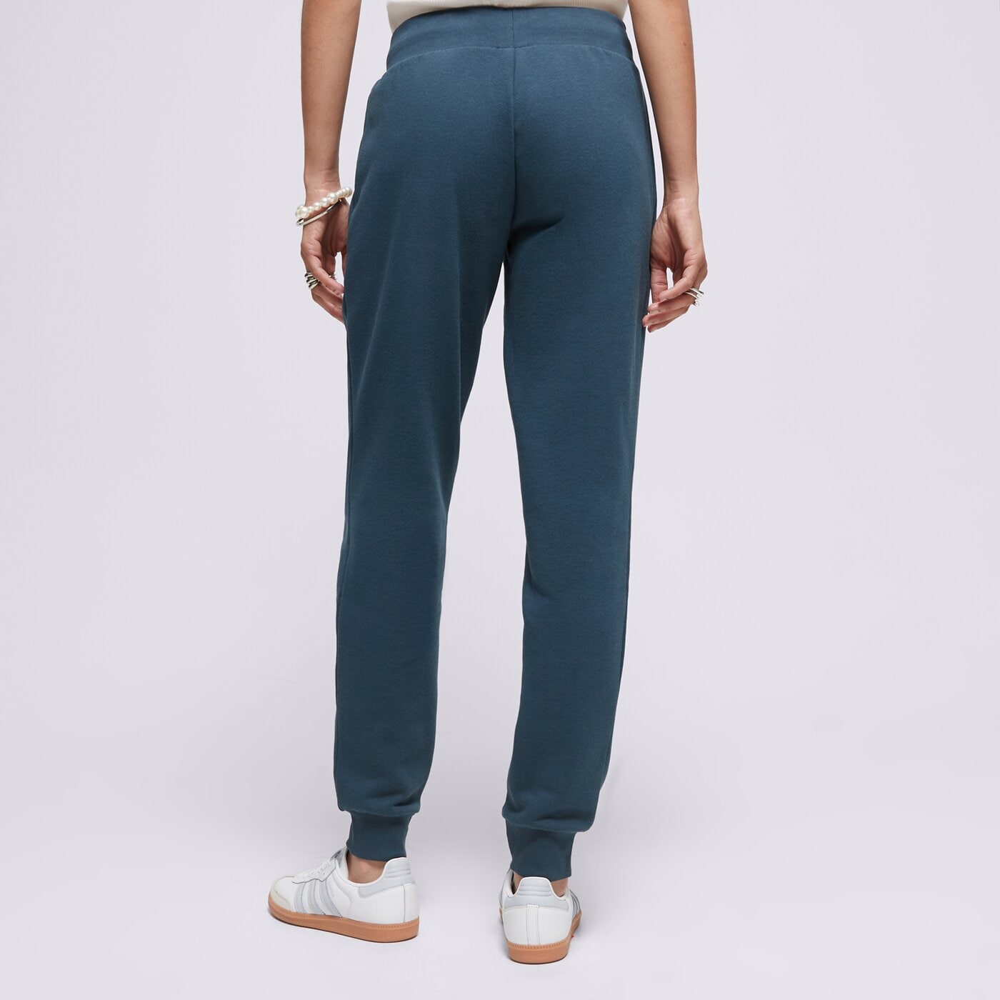 Дамски панталони ADIDAS ПАНТАЛОНИ TRACK PANT ij9818 цвят тъмносин