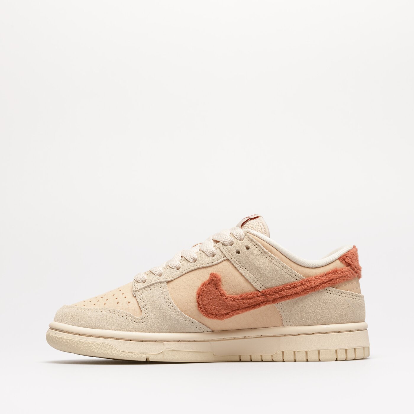 Дамски маратонки NIKE WMNS DUNK LOW dz4706200 цвят многоцветен