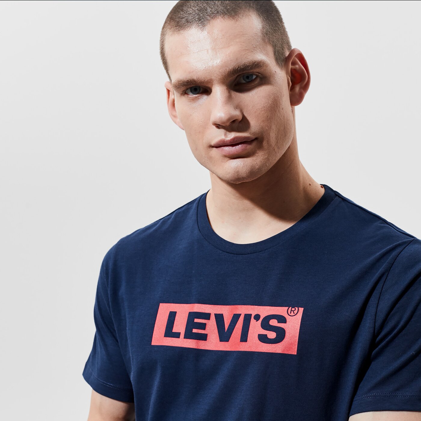 Мъжка тениска LEVI'S ТЕНИСКА BOXTAB GRAPHIC TEE 85785-0029 цвят тъмносин